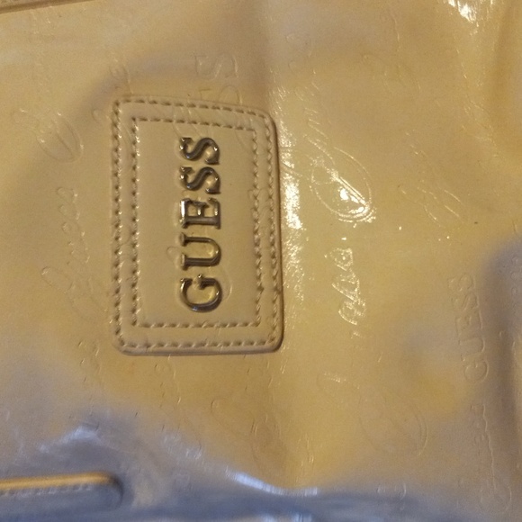 Guess Handbag - Picture 4 of 4